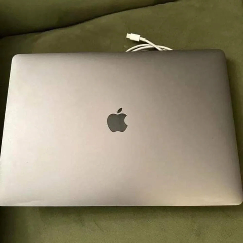 Mac 8